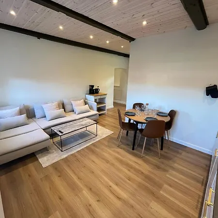 アパート Luxurious In Manor House *