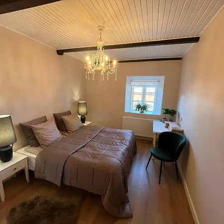 Luxurious In Manor House アパート Baelum